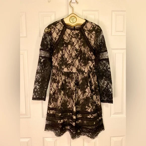 Alice + Olivia | Dresses | Alice Olivia Long Sleeve Lace Black Dress Size 6  | Poshmark
